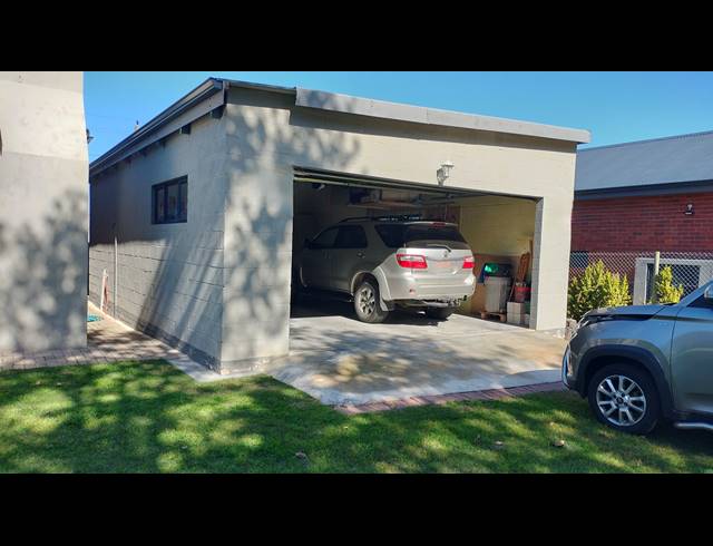 2 BEDROOM FREESTANDING FOR SALE IN GROOT BRAKRIVIER CENTRAL